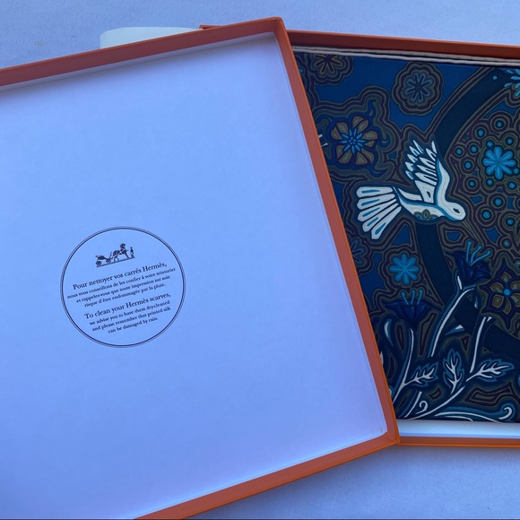 SOLD HERMÈS silk twill L’arbre Du Vent scarf - Picture 8 of 14